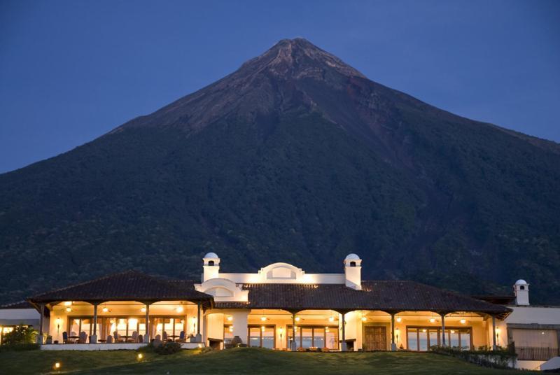 Hotel La Reunion Golf Resort And Residences Антигуа-Гватемала Экстерьер фото