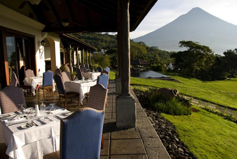 Hotel La Reunion Golf Resort And Residences Антигуа-Гватемала Экстерьер фото