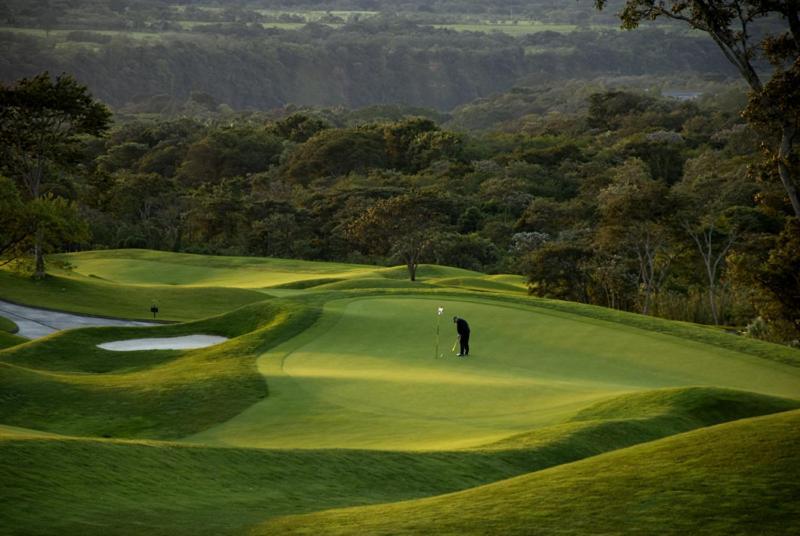 Hotel La Reunion Golf Resort And Residences Антигуа-Гватемала Экстерьер фото