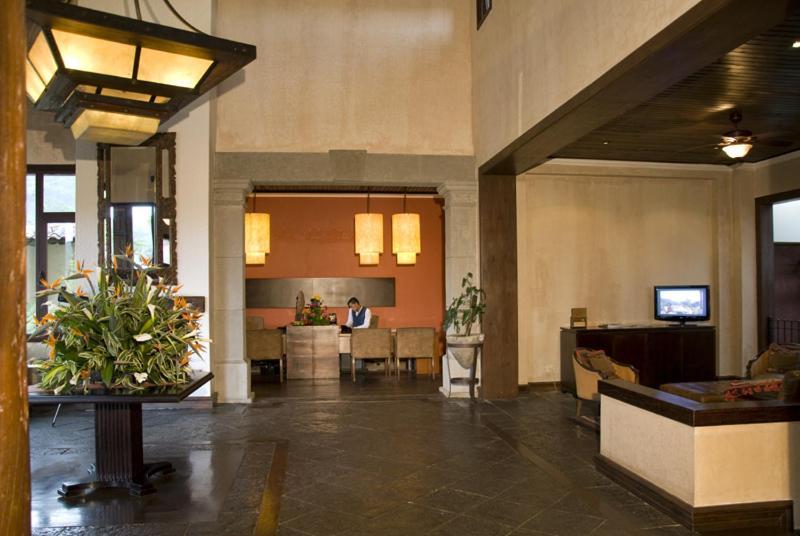 Hotel La Reunion Golf Resort And Residences Антигуа-Гватемала Экстерьер фото