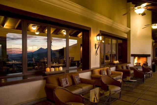 Hotel La Reunion Golf Resort And Residences Антигуа-Гватемала Экстерьер фото