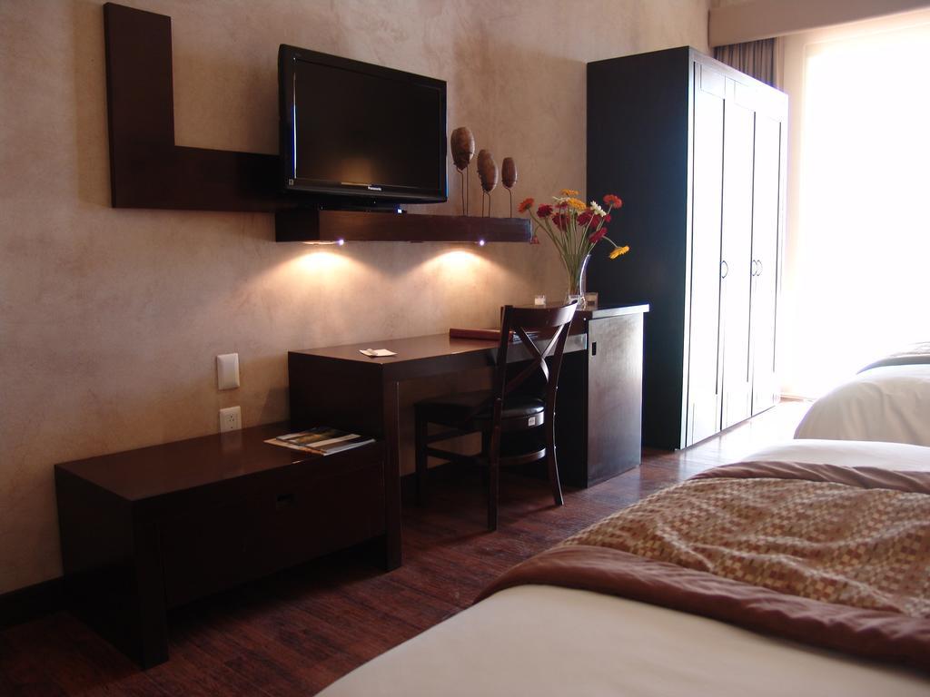 Hotel La Reunion Golf Resort And Residences Антигуа-Гватемала Экстерьер фото