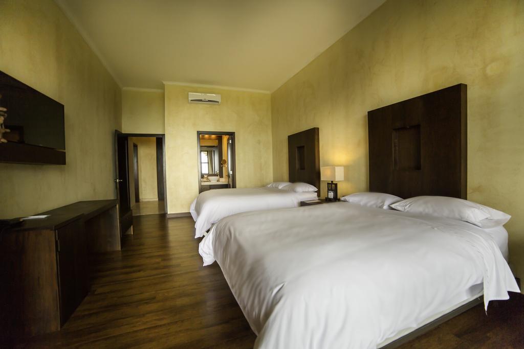 Hotel La Reunion Golf Resort And Residences Антигуа-Гватемала Экстерьер фото