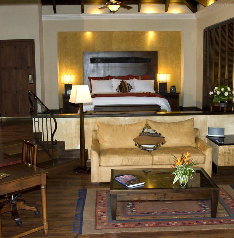 Hotel La Reunion Golf Resort And Residences Антигуа-Гватемала Номер фото